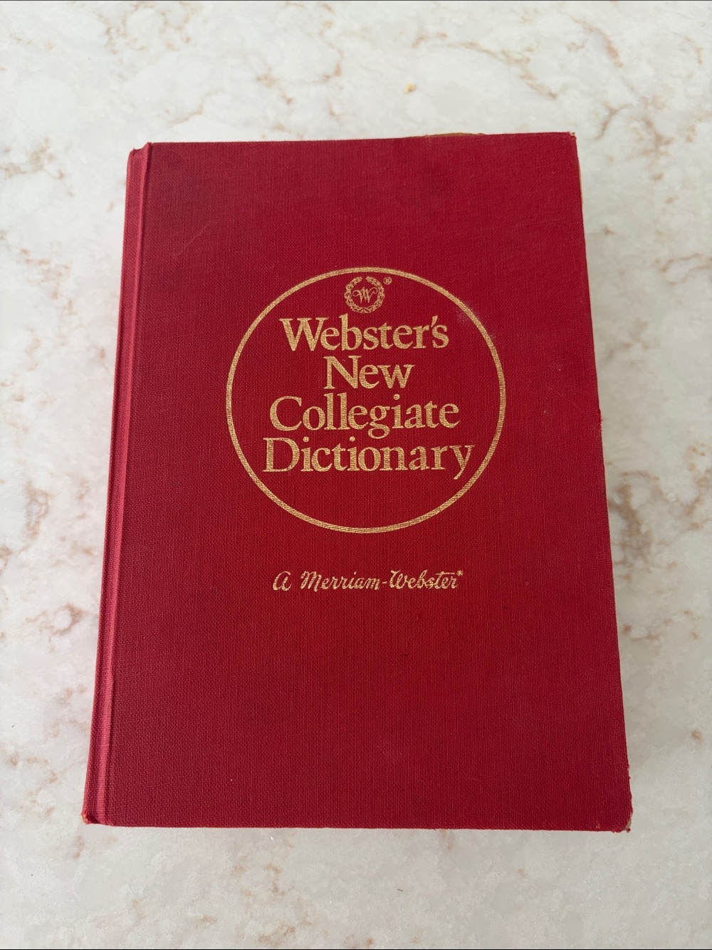 Vintage 1976 Webster's New Collegiate Dictionary - Red Hardcover